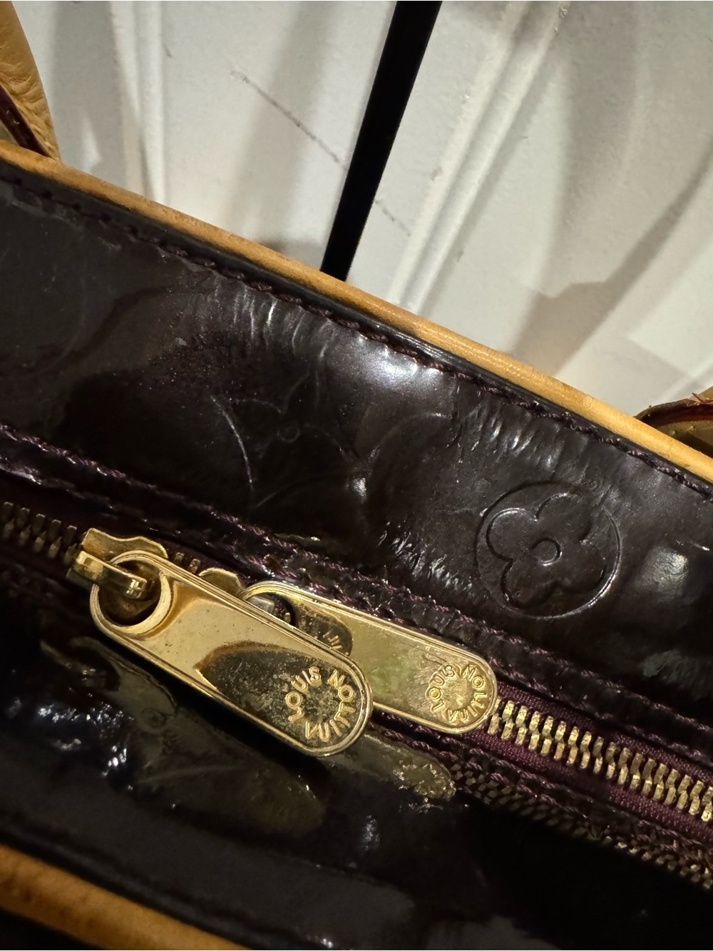 Louis Vuitton vernis Patent Leather bag - Picture 4 of 14